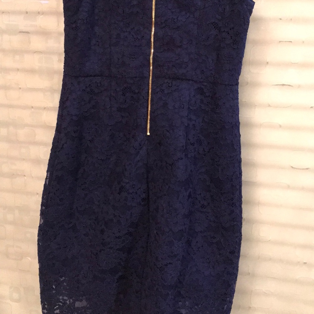 Dress - Picture 4 of 4